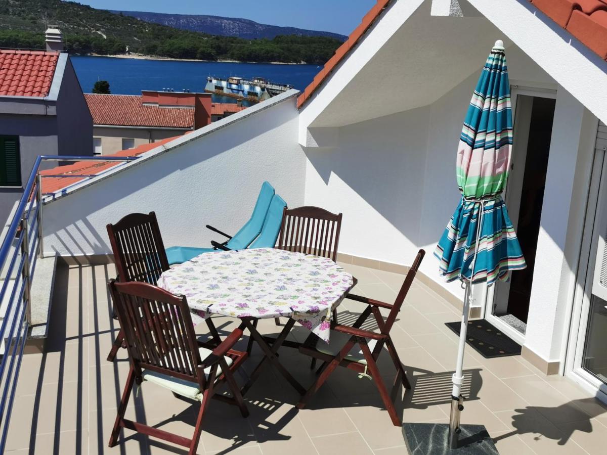 Apartments Mara Црес Экстерьер фото