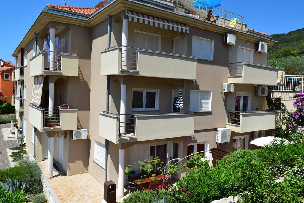 Apartments Mara Црес Экстерьер фото