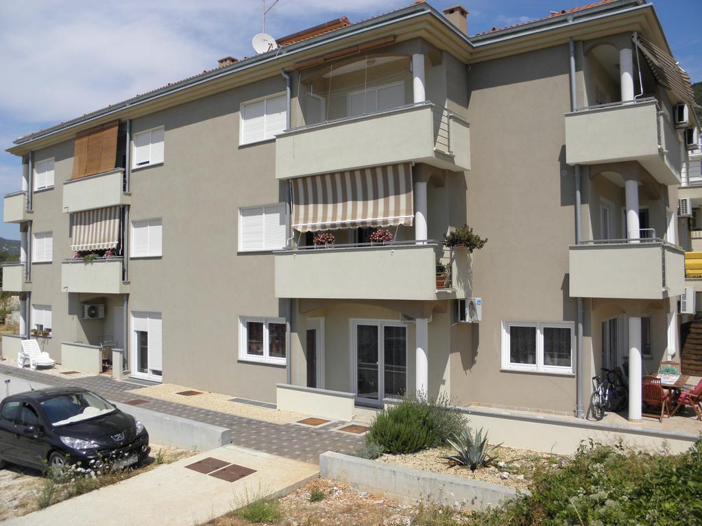 Apartments Mara Црес Экстерьер фото