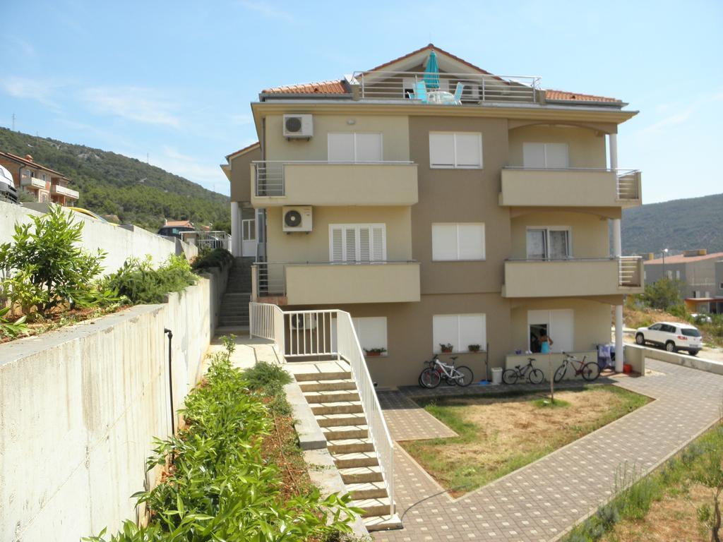 Apartments Mara Црес Номер фото