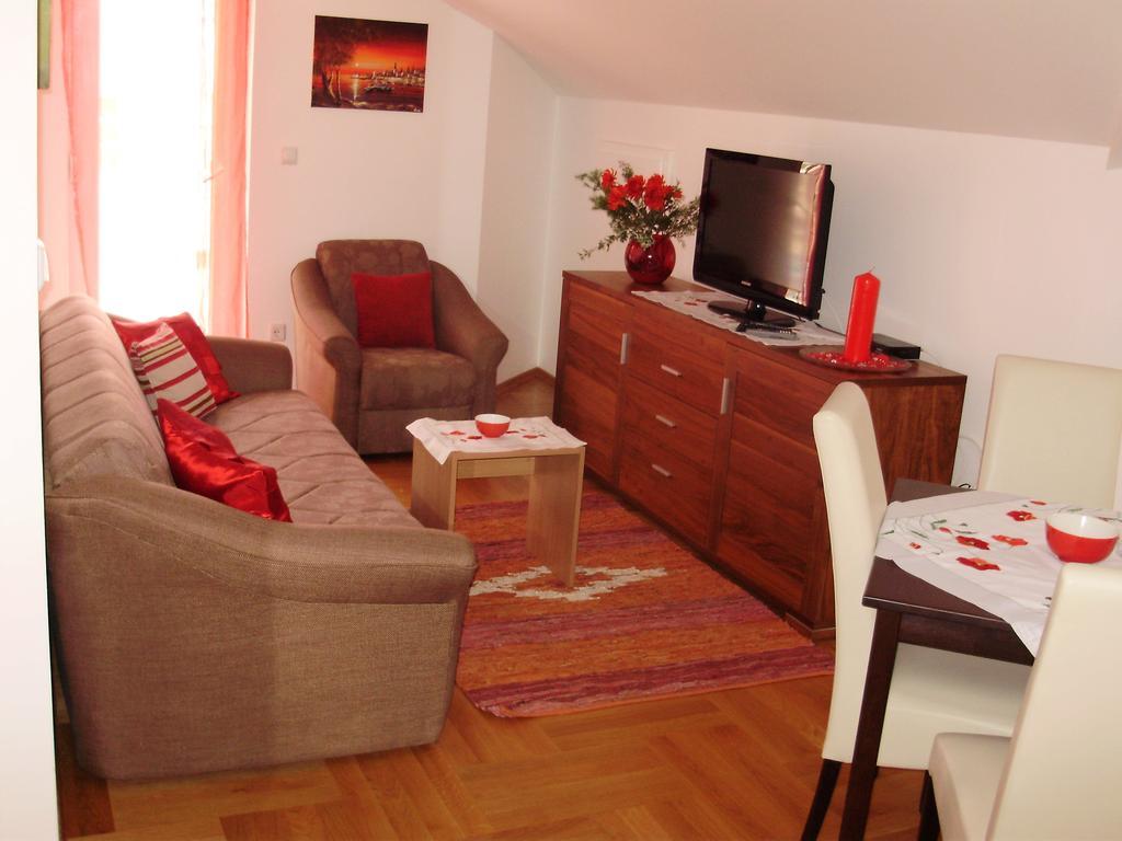 Apartments Mara Црес Номер фото