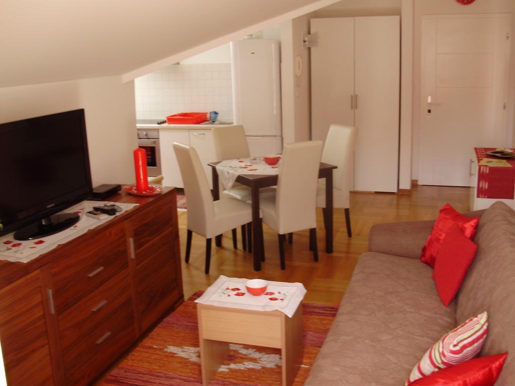 Apartments Mara Црес Номер фото