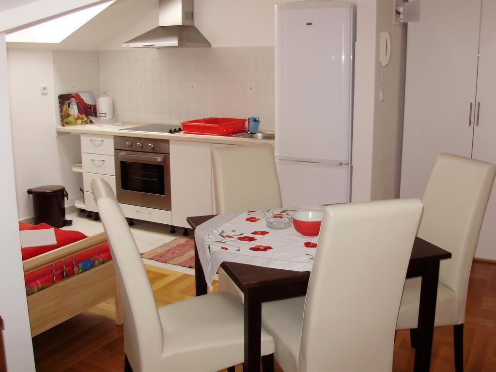 Apartments Mara Црес Номер фото