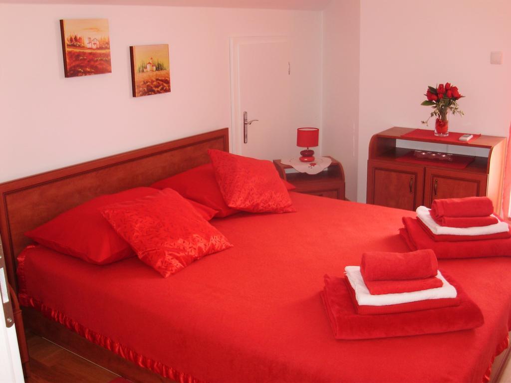 Apartments Mara Црес Номер фото
